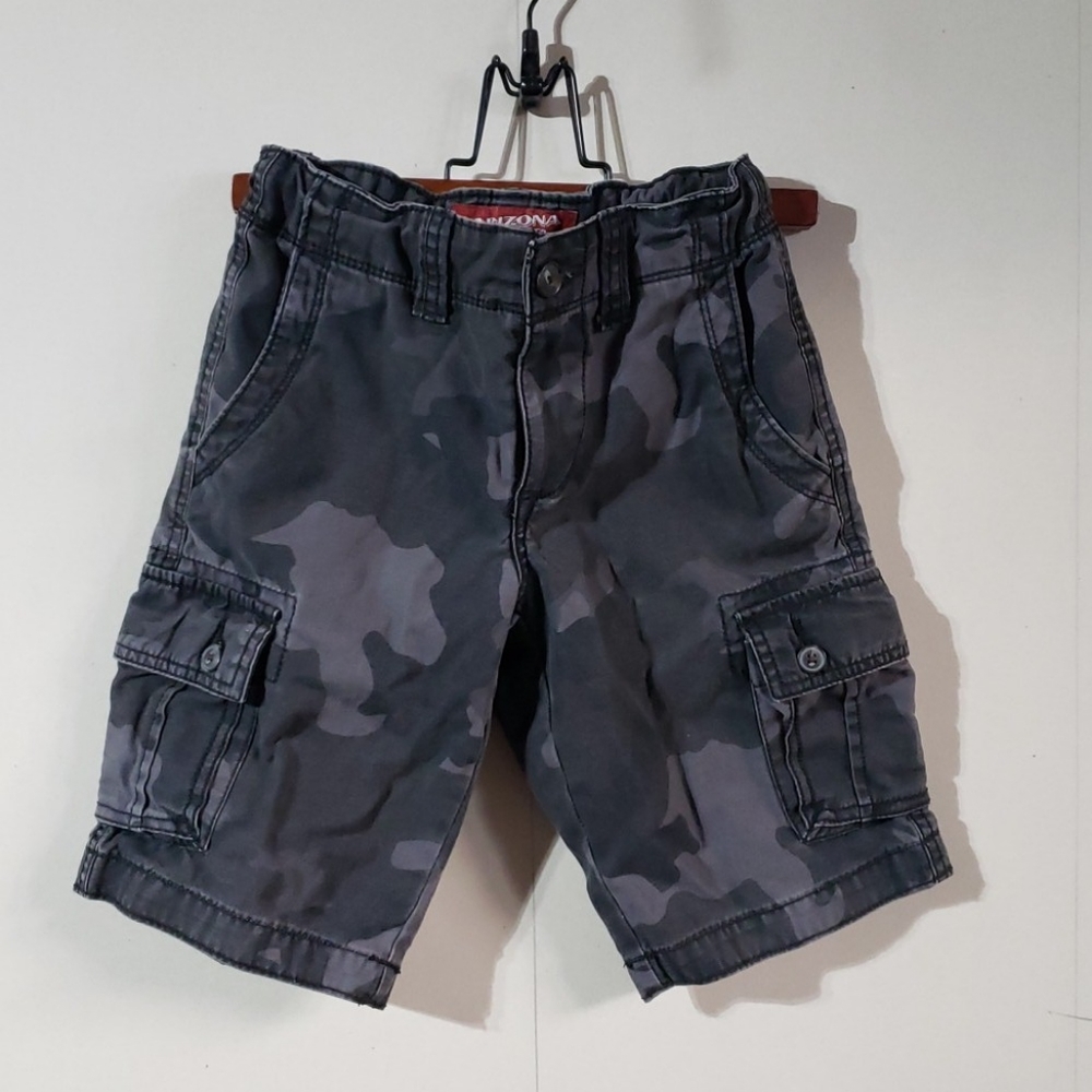 4/$20 Boys size 8 regular black grey camo shorts, adjustable waist Arizona Jean